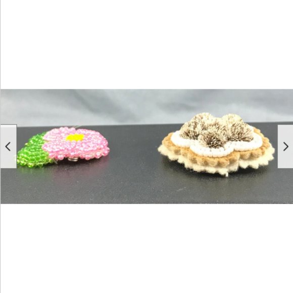 Tufted Moosehair & Beaded Brooches Pair Native Indigenous Canadian First Nations - Picture 2 of 4